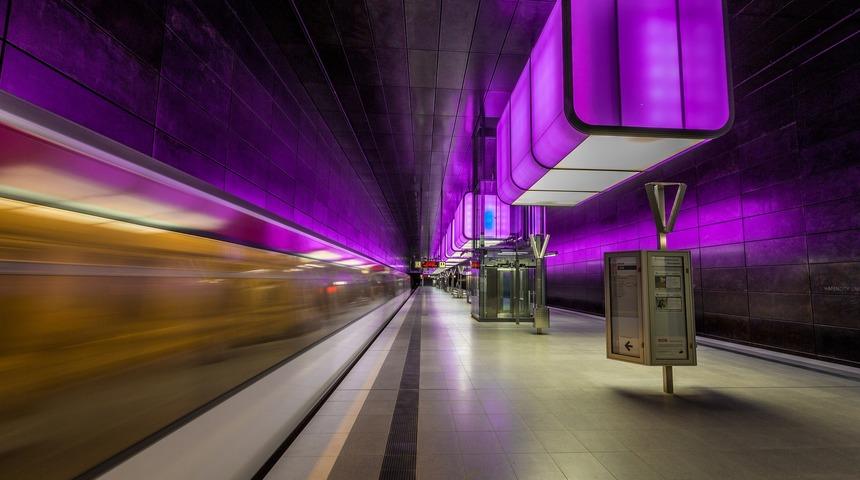 Dünyanın en ilginç metro istasyonları sizi çok şaşırtacak! İçinde düğün bile yapılıyor...