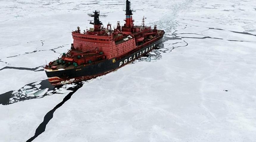 Rusya&rsquo;da d&uuml;nyanın en g&uuml;&ccedil;l&uuml; n&uuml;kleer buzkıranın yapımına başlandı