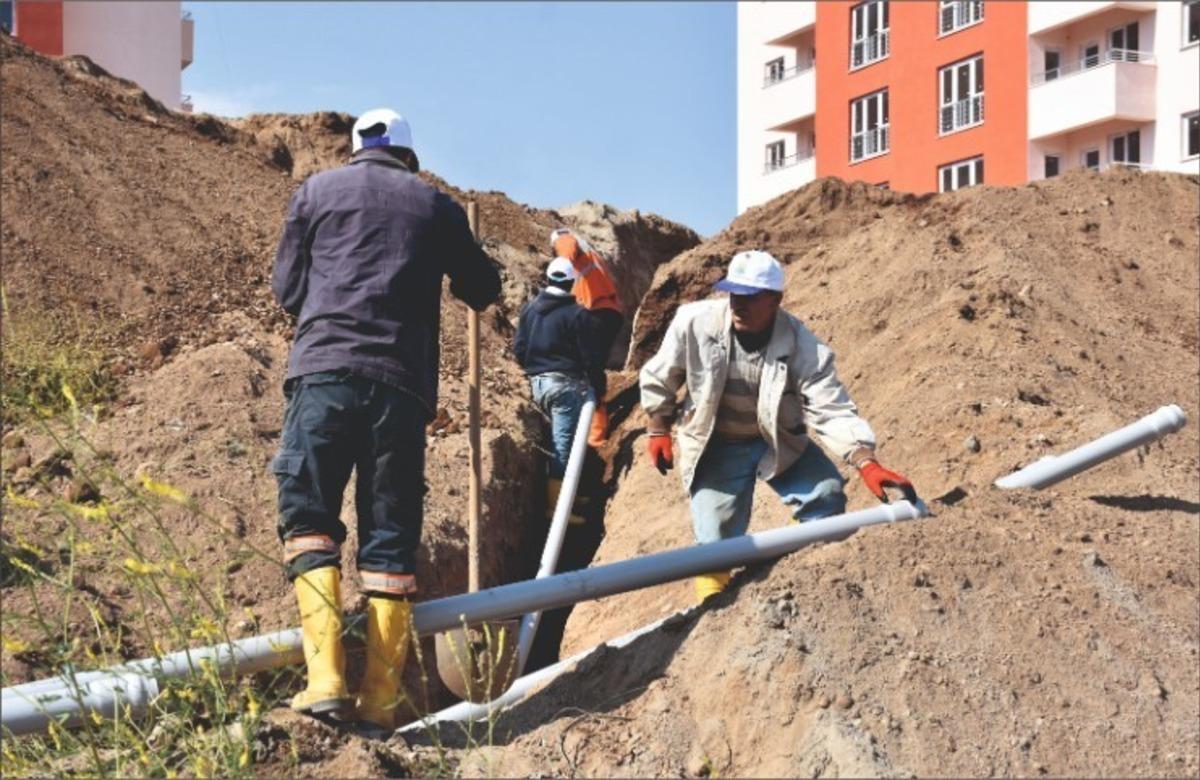Tatvan&rsquo;da yeni i&ccedil;me suyu hatları d&ouml;şeniyor