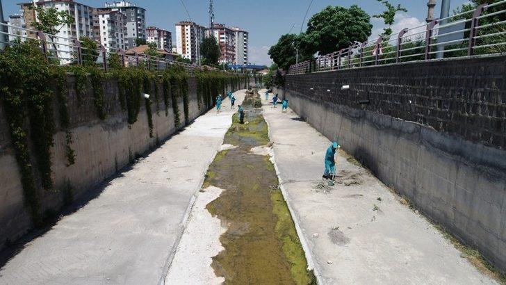 Daha sağlıklı çevre için Kocasinan’da kanallar temizleniyor G2
