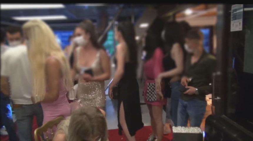 İstanbul Boğazı'nda tekne denetimi! 49 kişiye toplamda 154 bin 350 lira idari para cezası kesildi