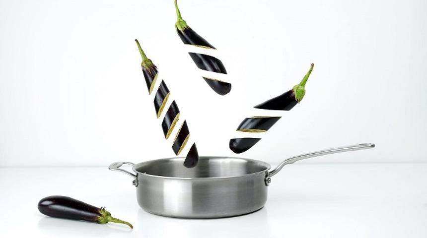 Patlıcan kızartması artık yağ çekmeyecek! 1 dakikanızı alacak bu uygulamayla...