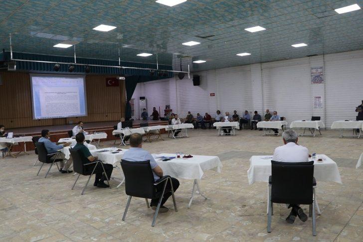 Simav’da sosyal mesafeli meclis toplantısı G3