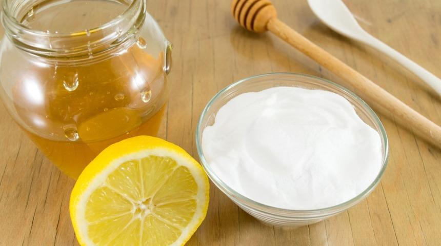 İleride botoksa para vermek istemiyorsanız bu &ouml;nerilere kulak verin! Bal, domates...