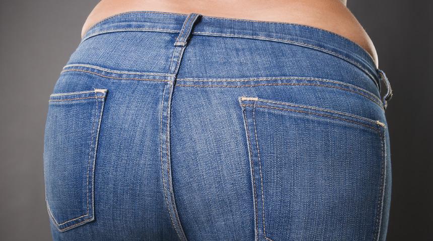 Fazla kilolardan kurtulamadıysanız &uuml;z&uuml;lmeyin! İşte daha fit g&ouml;steren kıyafet t&uuml;yoları...