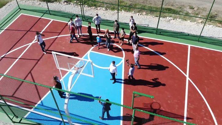 Pursaklar’da her mahalleye mini basketbol sahası G2