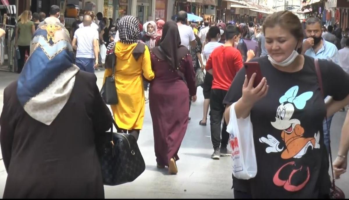 Gaziantep&rsquo;te bir g&uuml;nde 2 bin 81 kişiye maske ve mesafe cezası