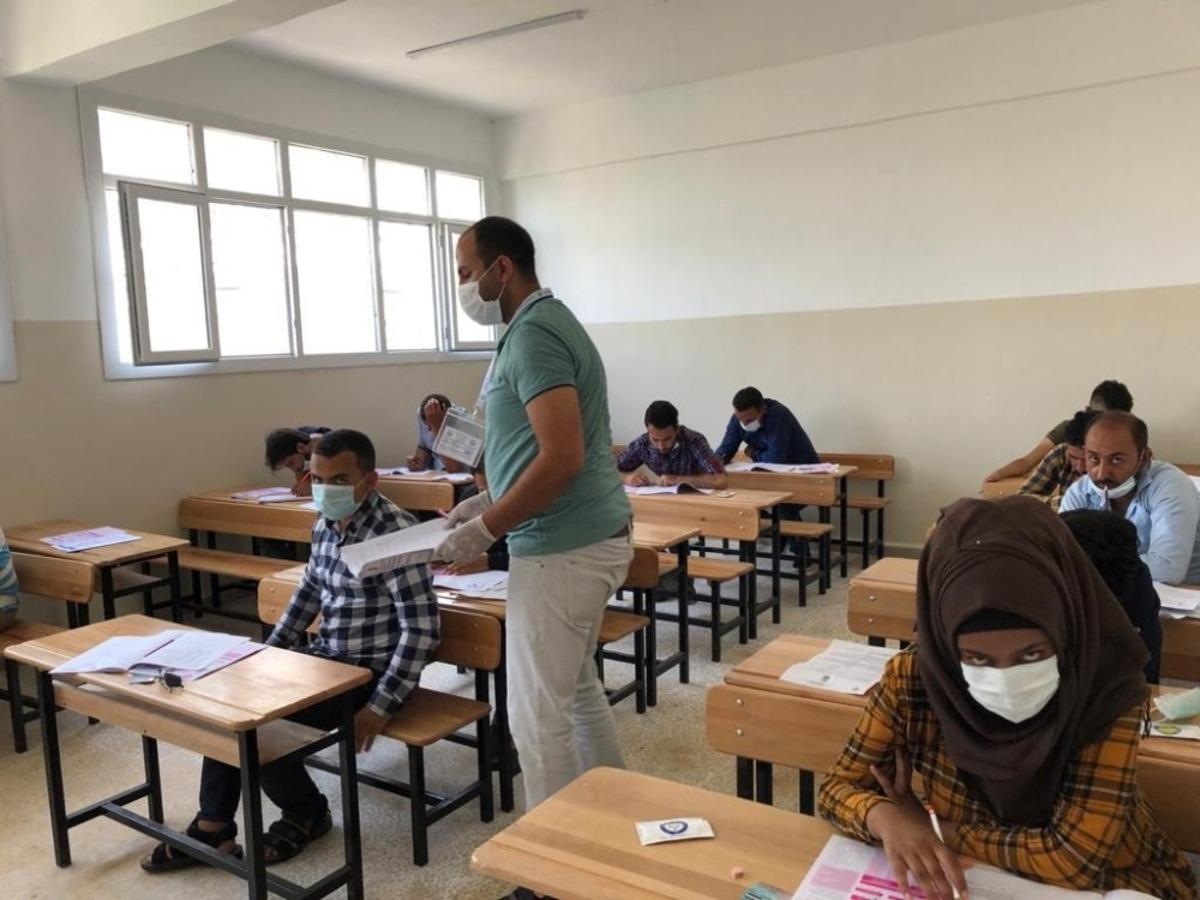 Barış Pınarında 240 &ouml;ğrenci &uuml;niversite i&ccedil;in yarıştı