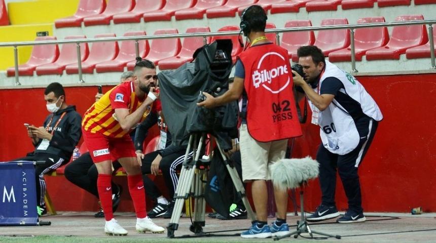 Hasan H&uuml;seyin 2 ma&ccedil;ta 3 gol attı