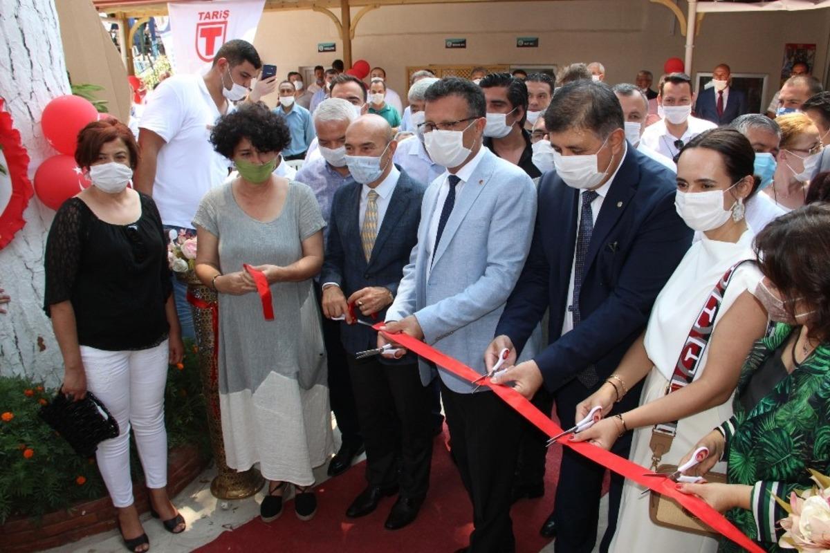 Alaşehir&rsquo;de İzmir r&uuml;zgarı