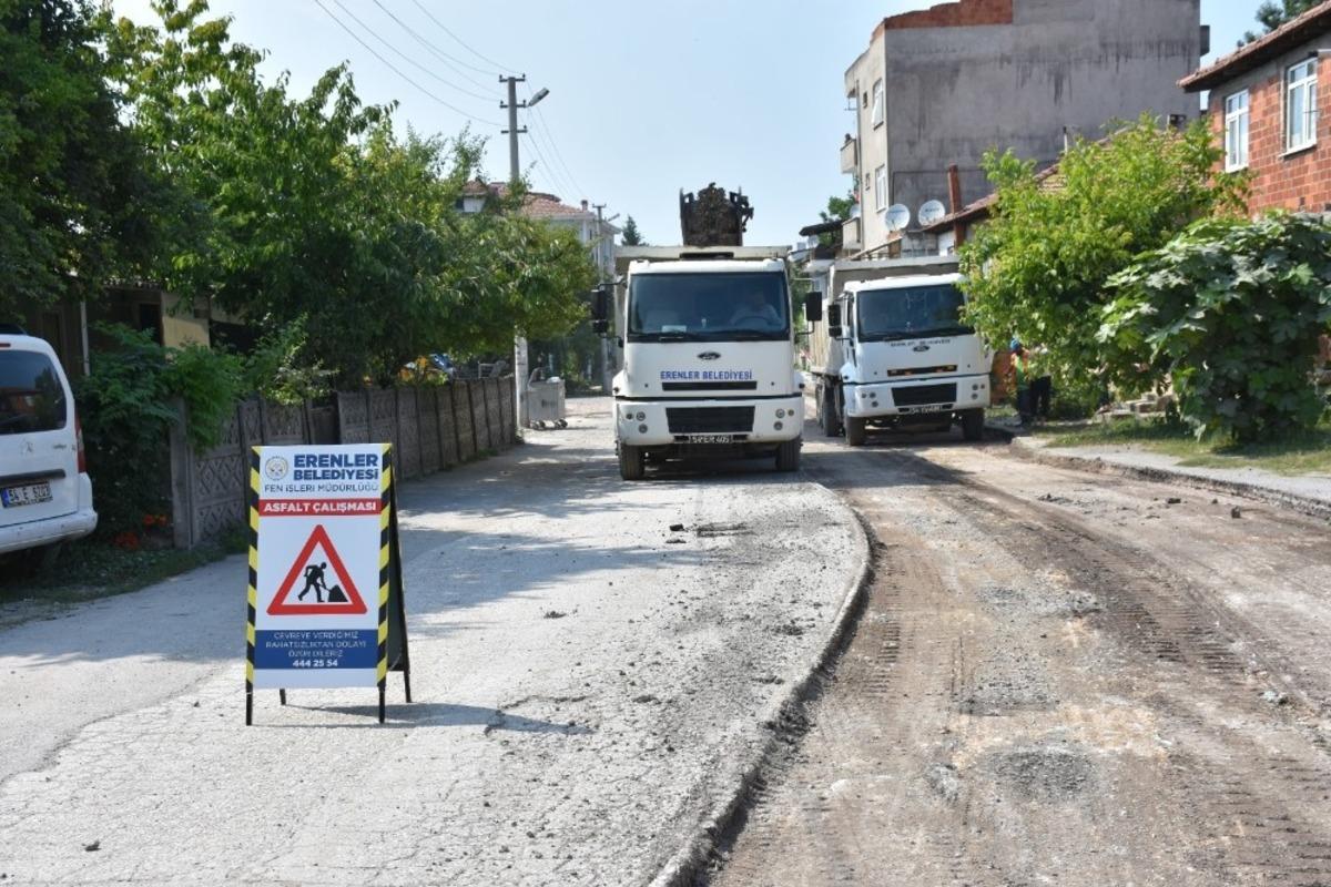 Erenler&rsquo;de alt yapı &ccedil;alışması biten 2 sokağa asfalt &ccedil;alışması yapılacak