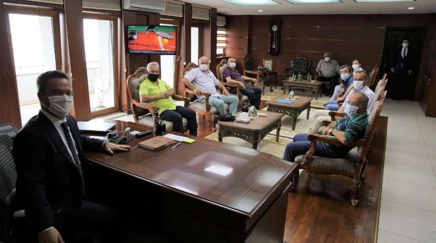 Giresun Valisi Enver &Uuml;nl&uuml; gazetecileri ağırladı