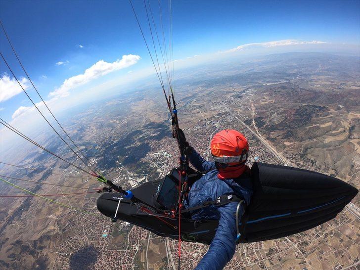 Çorum'dan Konya'ya yamaç paraşütü ile uçup 8 saat 15 dakika havada kaldı G2