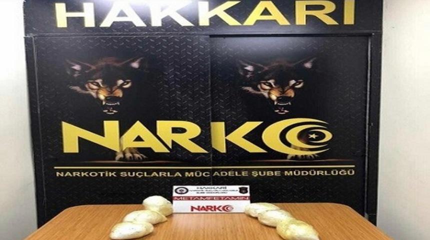 Hakkari&rsquo;de 3 kilo 340 gram metamfetamin ele ge&ccedil;irildi