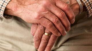 Yaşlıların birçoğu bunu bilmiyor! Devlet aylık 672 TL veriyor