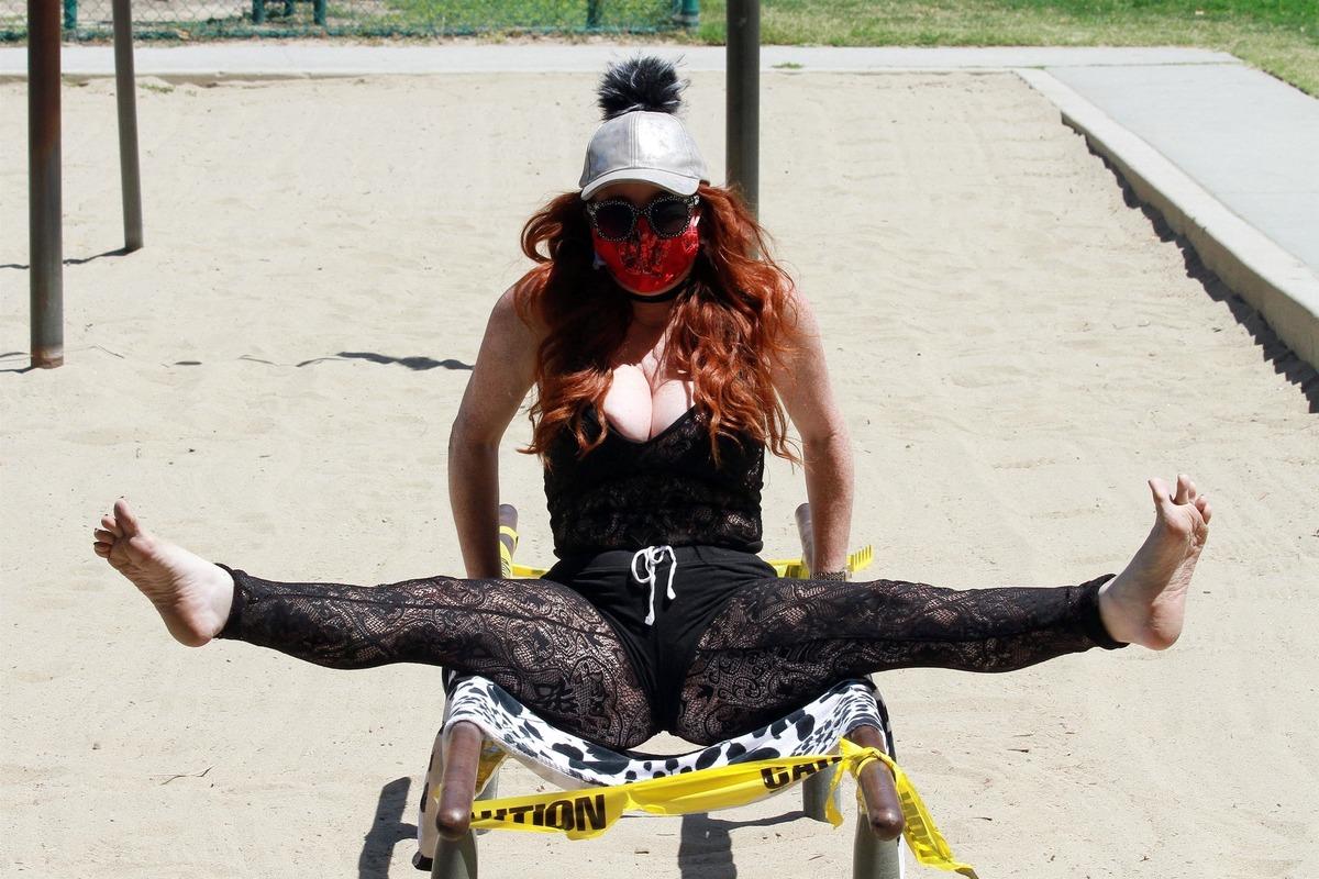 Phoebe Price bildiğiniz gibi 