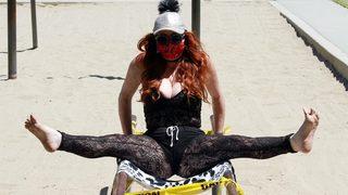 Phoebe Price bildiğiniz gibi 