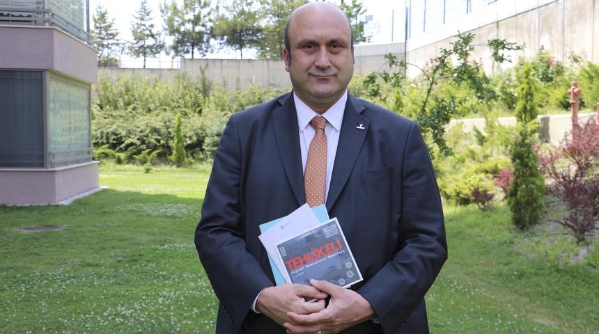 Prof. Dr. Eraslan'dan 'Mavi Bebek' oyunuyla ilgili uyarı: İnsan beynini etkiliyor