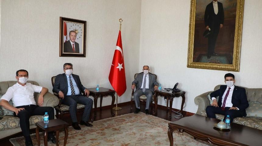 Konya SMMM Odasından Vali Vahdettin &Ouml;zkan&rsquo;a ziyaret