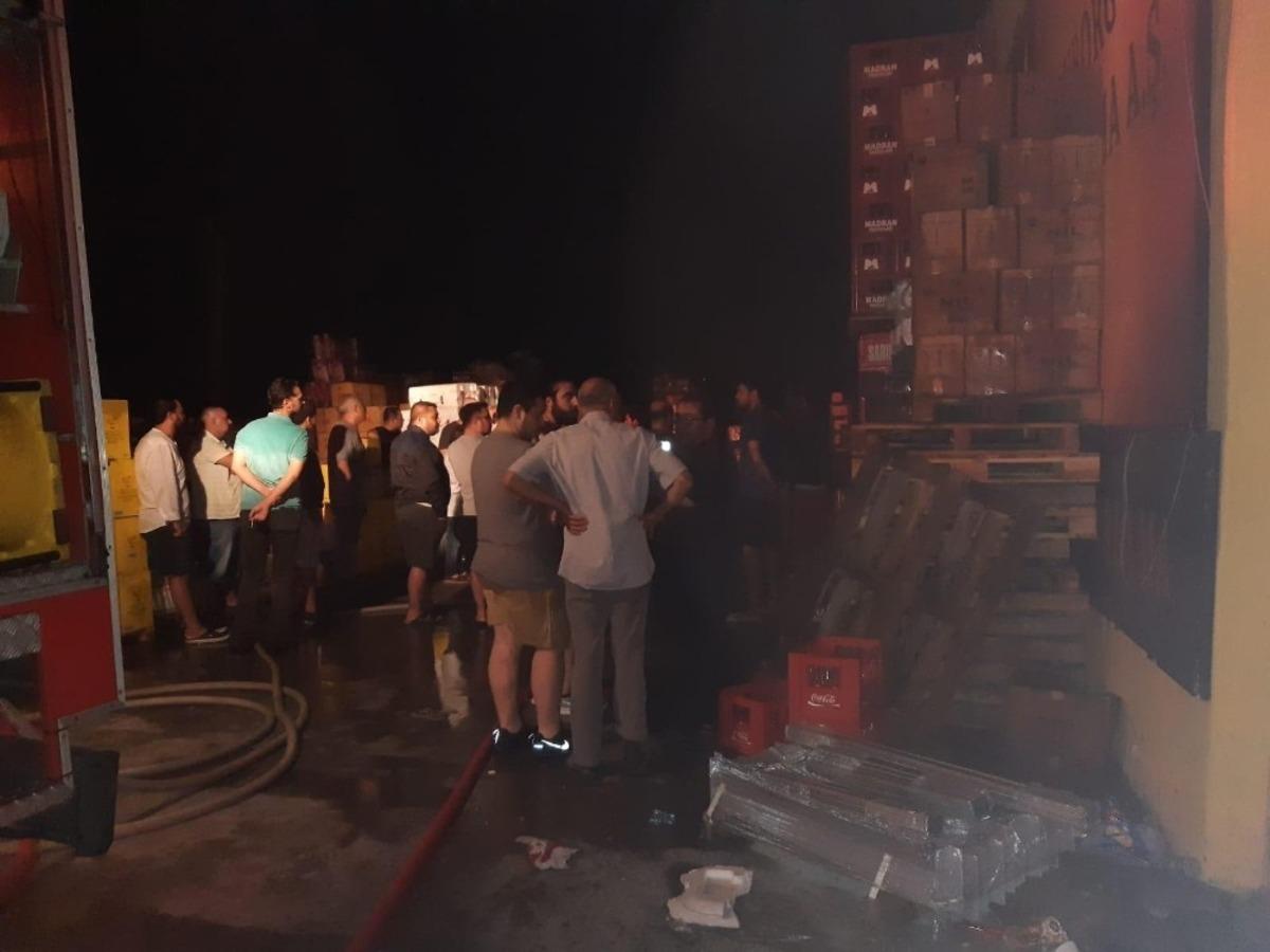 Yıldırım d&uuml;şmesi sonucu &ccedil;ıkan yangın korkuttu