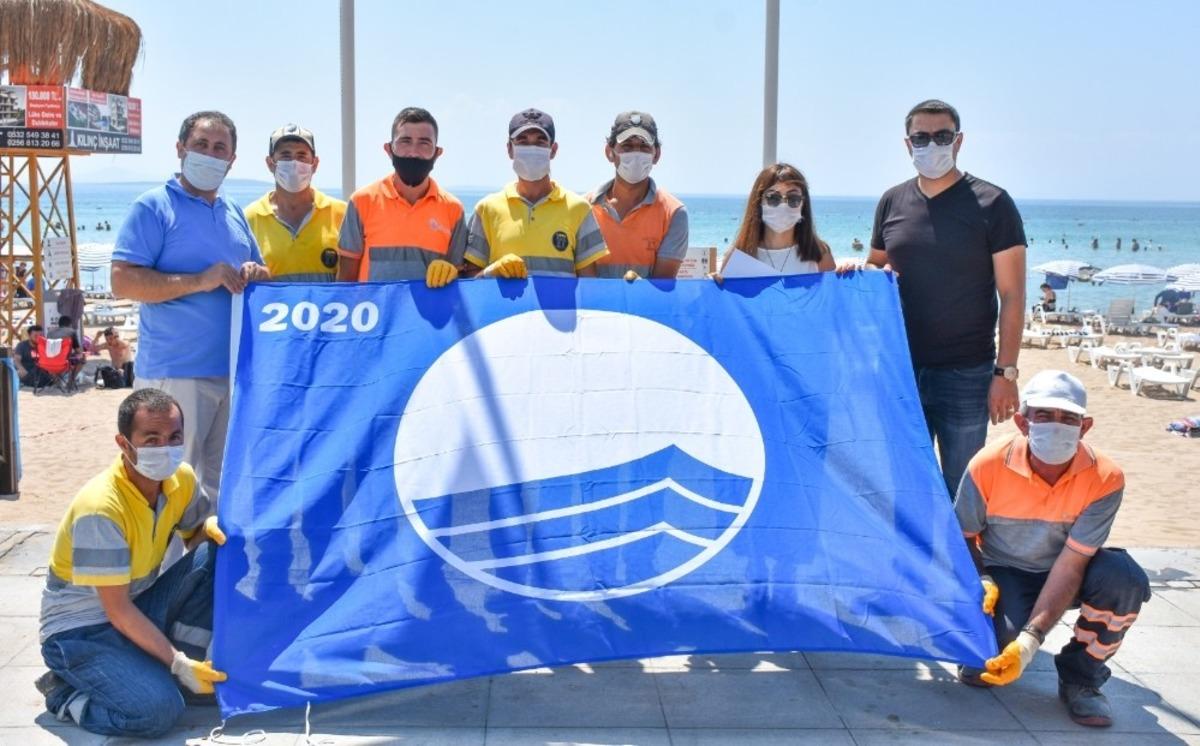 Didim&rsquo;deki plajlarda mavi bayraklar dalgalanıyor