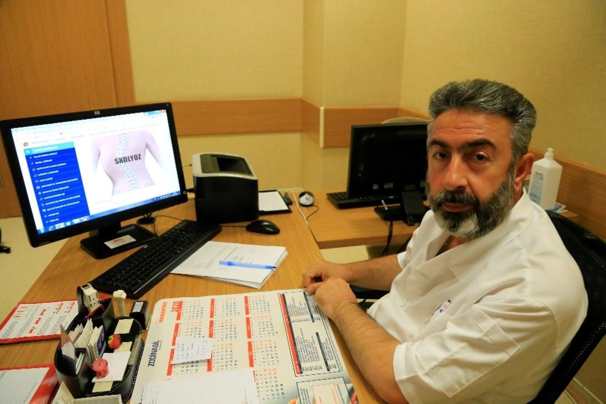 Uzmanı uyardı, omurga eğriliğinde erken tespit &ouml;nemli
