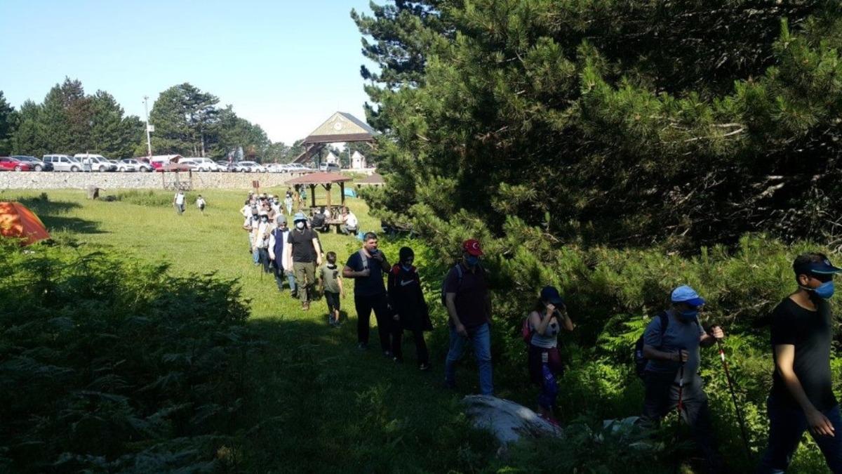 Doğada adımlarımız artık &lsquo;mesafeli&rsquo;