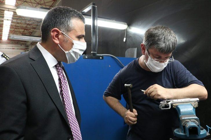 Vali Atay sanayicileri ziyaret etti G3