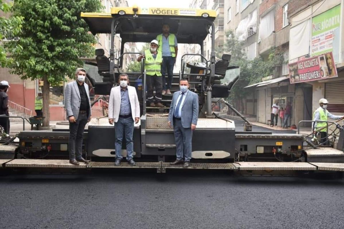 Bağlar&rsquo;da yol yapım &ccedil;alışmaları devam ediyor