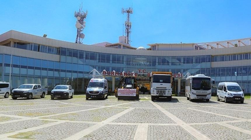 Burhaniye Belediyesi&rsquo;nde ara&ccedil; filosu g&uuml;&ccedil;lendi