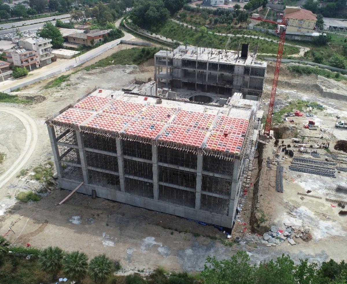 Serik K&uuml;lt&uuml;r Merkezi inşaatı devam ediyor