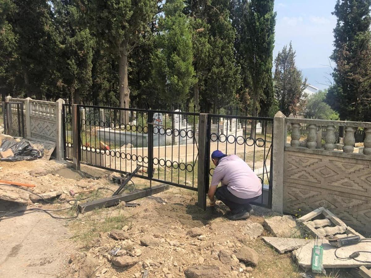 Dilovası&rsquo;nda mezarlıklar bayrama hazırlanıyor