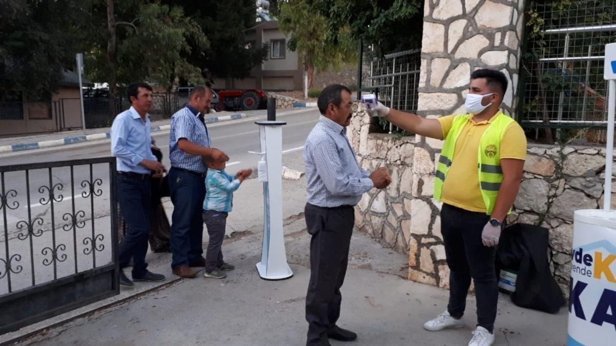 Kaş Belediyesi&rsquo;nden d&uuml;ğ&uuml;nlerde Koronavir&uuml;s &ouml;nlemi