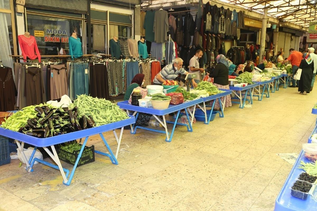 Asırlık pazarda bir ilk