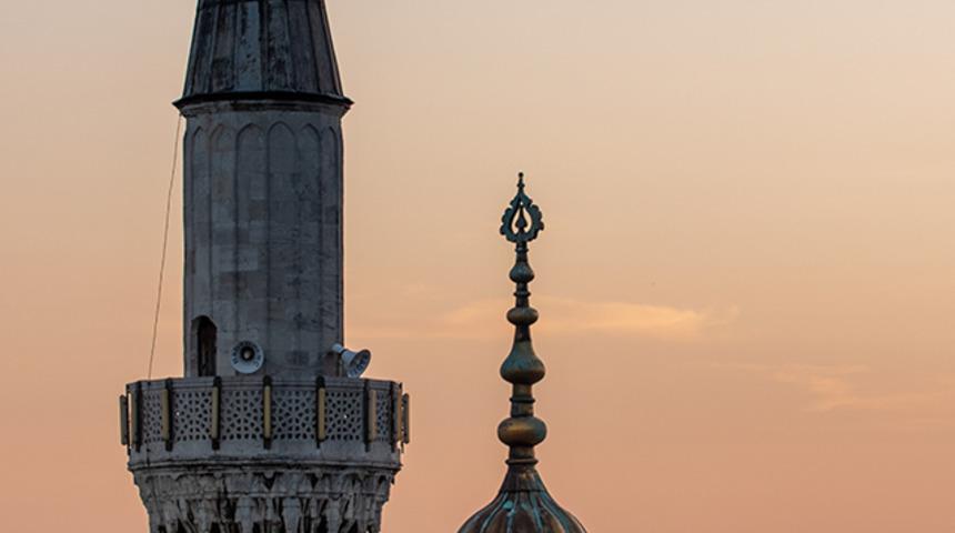 İzmir'de camiden 'Müslüm Gürses şarkısı çalındı' iddiası! Gerçek bambaşka çıktı