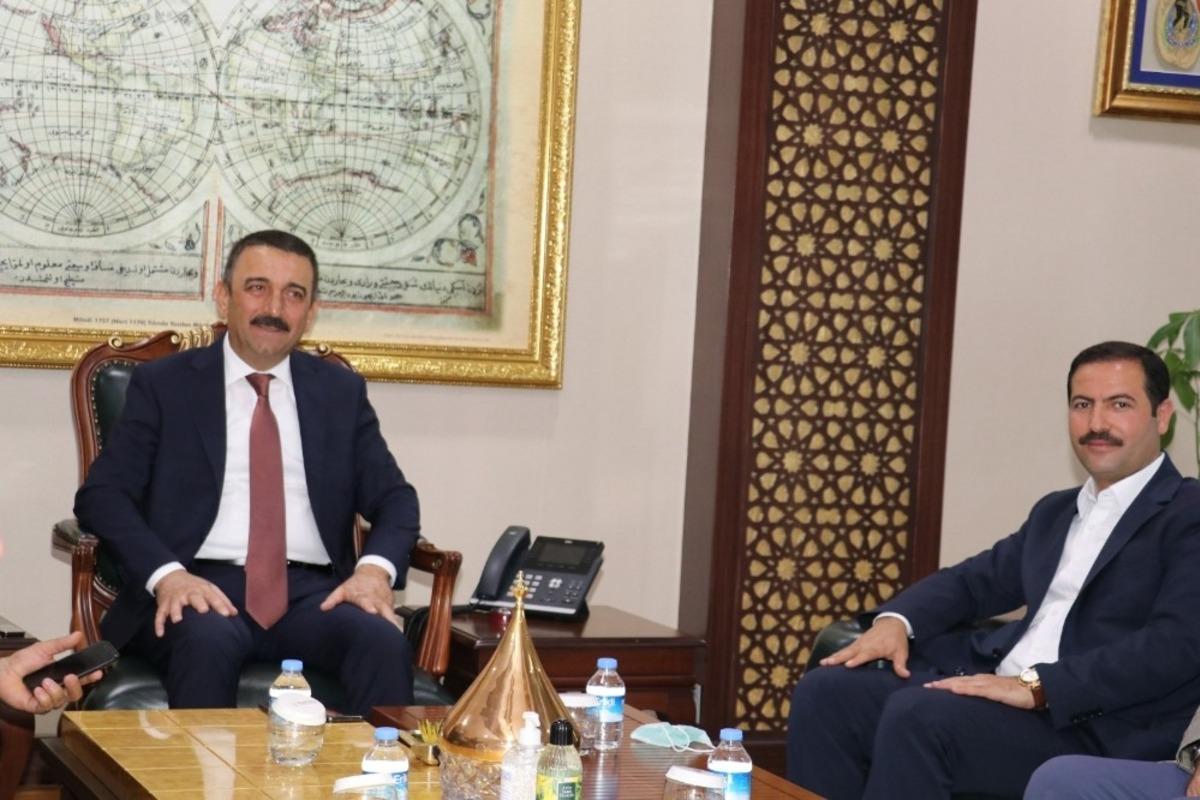 Tatvan heyetinden Siirt Valisi Hacıbektaşoğlu&rsquo;na ziyareti