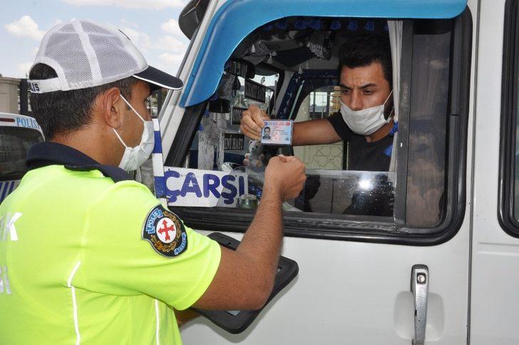Afyonkarahisar’da polis sokakta ‘Korona’ denetimi yaptı G2
