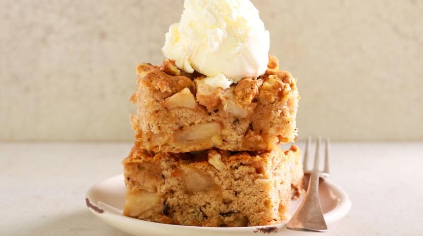 Kolay elmalı kek tarifi:  Mis gibi kokusuyla tam bir başyapıt!