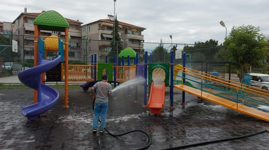 Bakan Koca'nın &ouml;rnek g&ouml;sterdiği Tekirdağ'da koronavir&uuml;s tedbirleri aralıksız s&uuml;r&uuml;yor