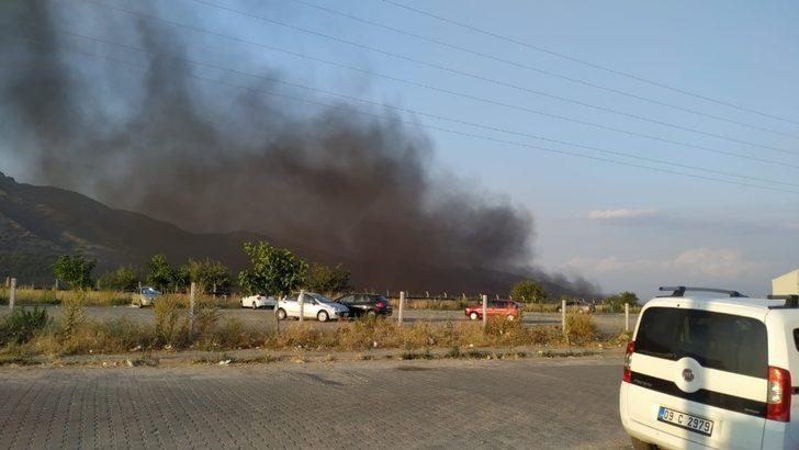 Gökyüzünü kaplayan dumanlar paniğe neden oldu G4