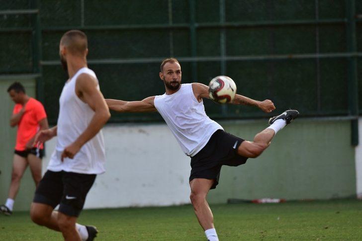 Manisa FK’ya play-off maçları öncesinde motivasyon konuşması G4