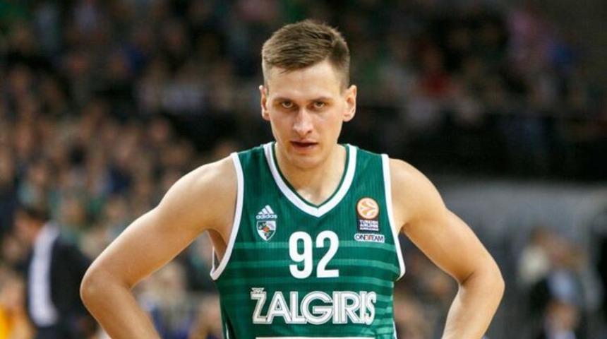 Fenerbahçe Beko, Edgaras Ulanovas transferini bitirdi