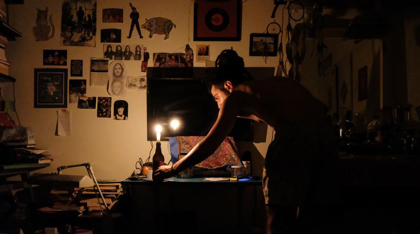 Yeni kriz: G&uuml;n&uuml;n 20 saati elektrik yok