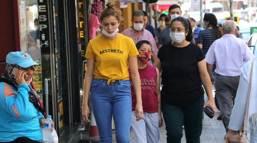 Vaka sayısının 'pik' yaptığı Adana&rsquo;da endişelendiren g&ouml;r&uuml;nt&uuml;ler