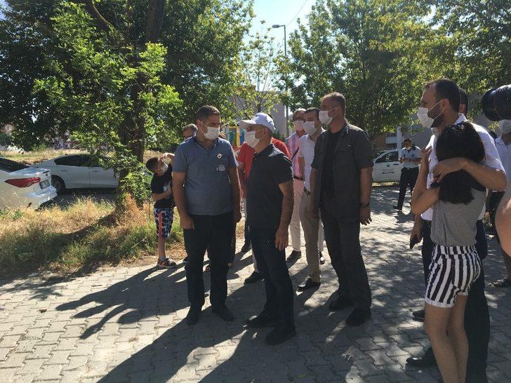 Büyükçekmece’de riskli 8 katlı bina yıkıldı G4