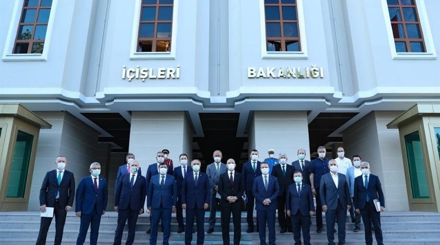 Vali &Uuml;nl&uuml;, İ&ccedil;işleri Bakanı Soylu ile g&ouml;r&uuml;şt&uuml;