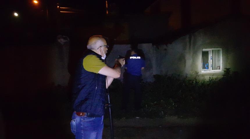 Kavga ettiği kişilerin &uuml;zerine ateş a&ccedil;tı, 7 kişiyi yaraladı