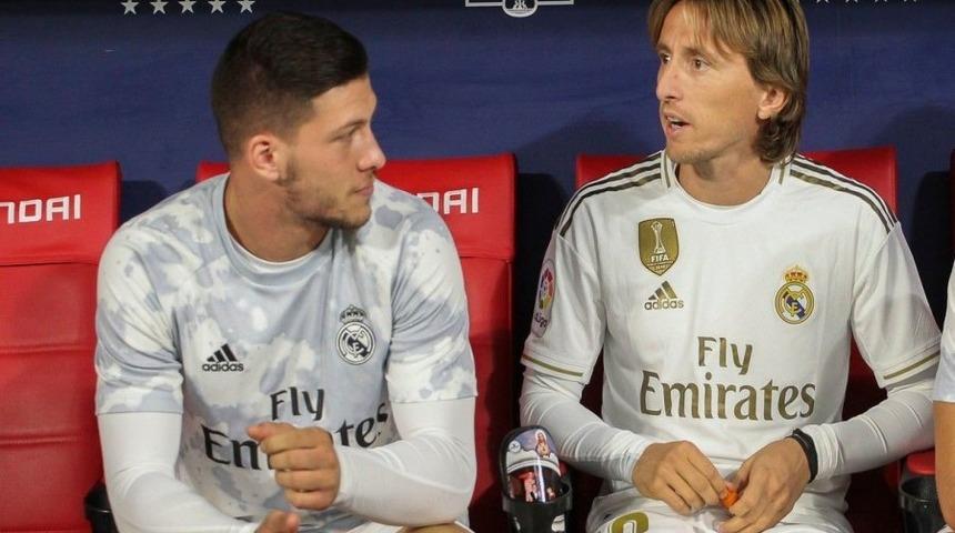 Real Madrid'de koronavir&uuml;s paniği! Luka Jovic karantinaya alındı