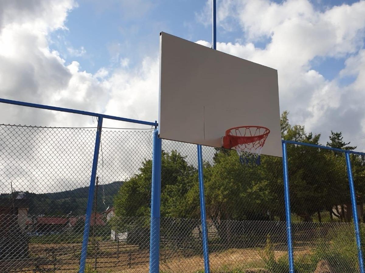 Vali Sonel&rsquo;den gen&ccedil; sporcular destek