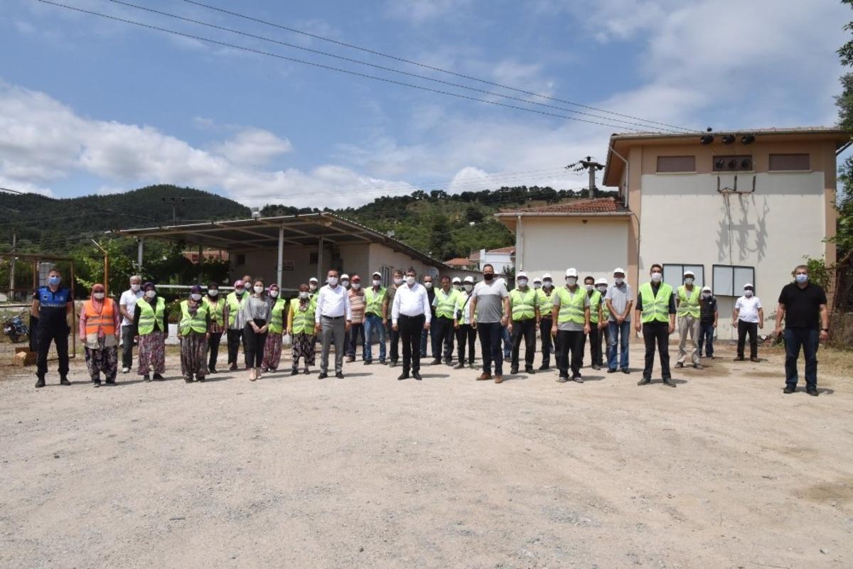 Başkan &Ouml;z, temizlik iş&ccedil;ileriyle bir araya geldi